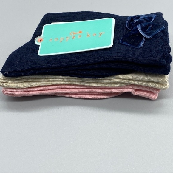 Copper Key Girls 3 Pack  Velvet Socks - Picture 9 of 13